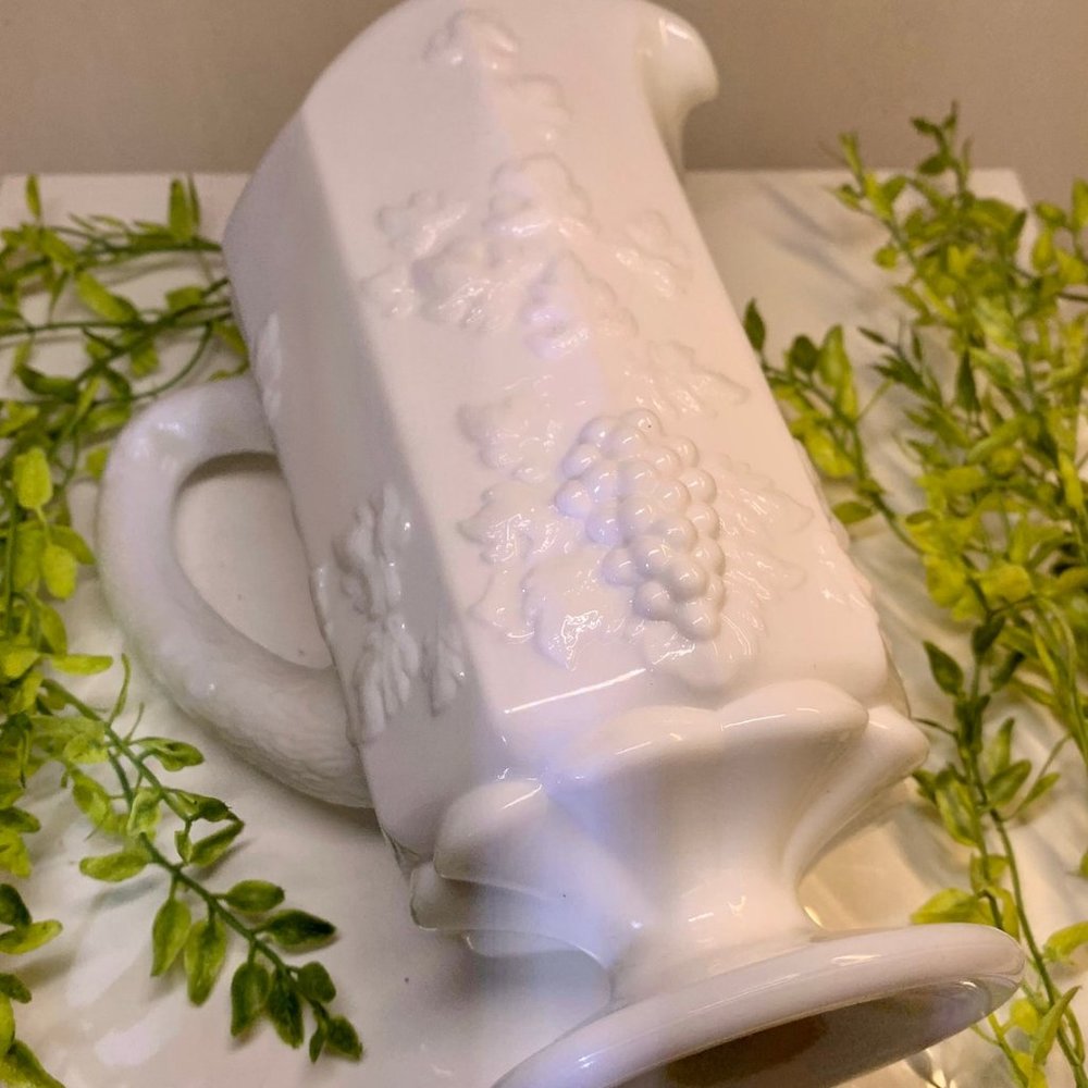 Vintage Westmoreland Paneled Grape White Milk Glass Pitcher - Picture 5 of 5